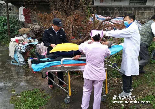 独居老人卧床数日 家属应常联系关怀 独居老人卧床数日 家属应常联系关怀