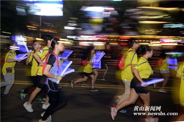 夏季夜跑易中暑?医生:注意补水和休息 夏季夜跑易中暑?医生:注意补水和休息