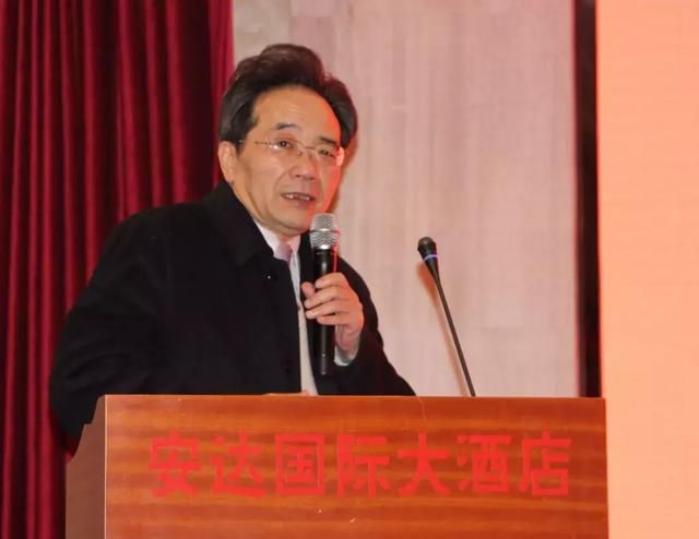 黄山新晨医院举行2018年学术会议 黄山新晨医院举行2018年学术会议