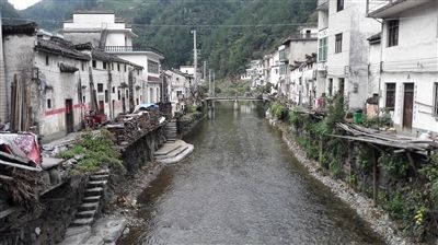不嬉不行走满川 不嬉不行走满川