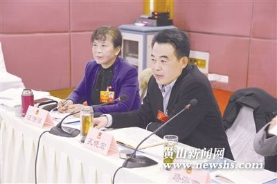 孔晓宏在参加市政协委员分组讨论时指出不驰于