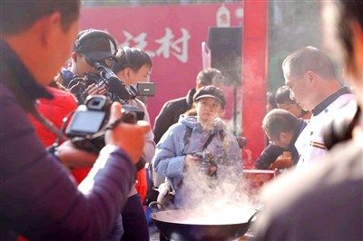 山珍美味引客来