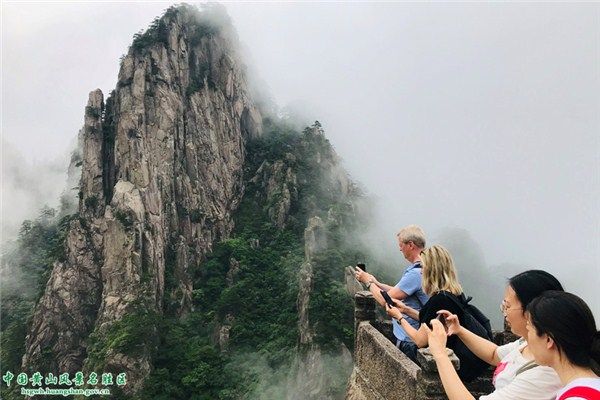 端午小长假恰逢文化和自然遗产日 1.7万游客在黄山感受世界文化与自然遗产地的神奇魅力