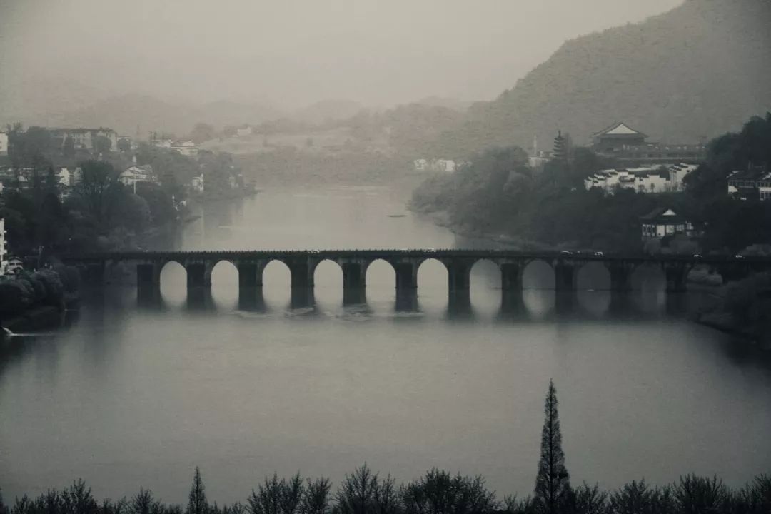 徽州最美的梅雨季，歙县文化旅游体育局旅游安全温馨提示