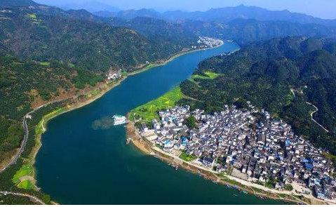 黄山：调研皖浙1号旅游风景道建设情况