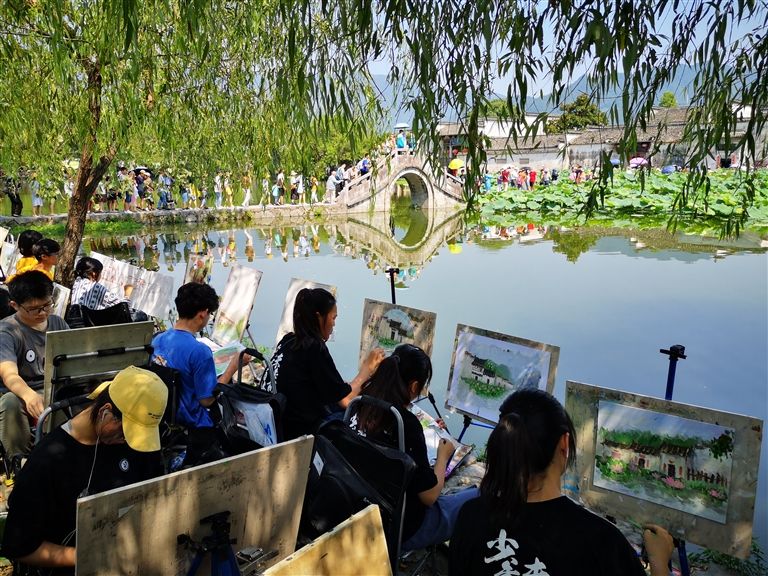 黟县宏村：画里乡村写生热