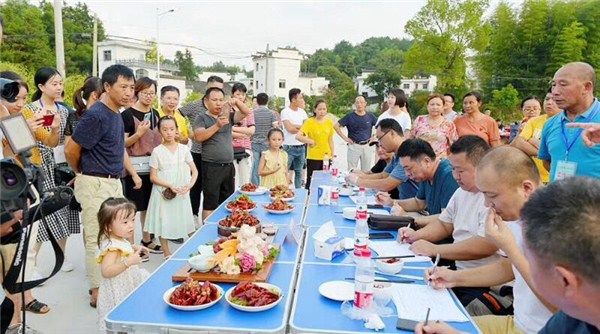 生态深冲 火红龙虾——黟县首届龙虾节盛大开幕