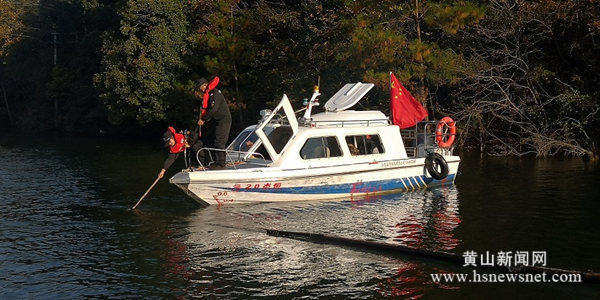 黄山区龙门乡：联合行动整治水上秩序