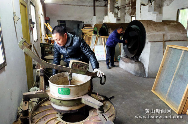 休宁陈霞乡：贫困村走出脱贫致富新路子