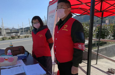 黄山风景区：战“疫”中的一抹“志愿红”