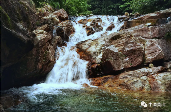黄山观水，惬意自然