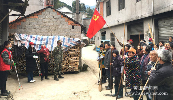 歙县绍濂乡：撸袖齐心整治人居环境