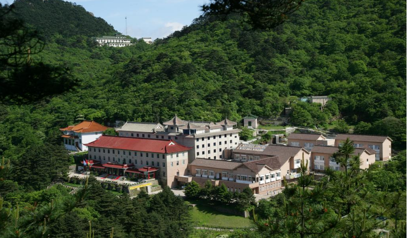 黄山风景区召开重点项目建设与固定资产投资 工作调度会