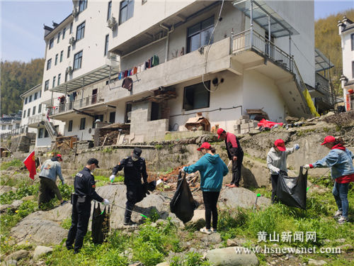 黄山区汤口镇开展迎五四“河小青”志愿服务活动