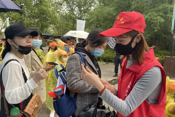“志愿红”为黄山旅游加分