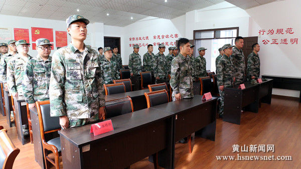 徽州区富溪乡：民兵点验展风采 气势如虹验军魂