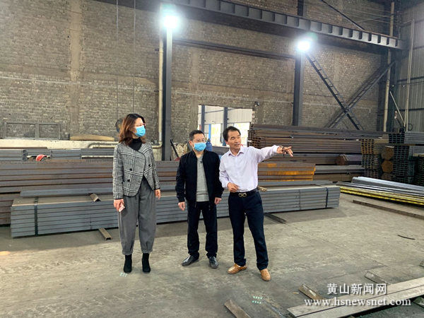 屯溪区屯光镇：疫情防控不松懈 安全生产不停歇