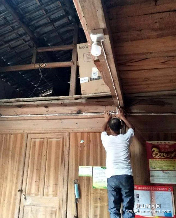 休宁县万安镇：“六个一” 助力脱贫攻坚