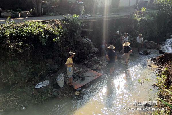 黟县宏潭乡积极开展水毁道路修复工作