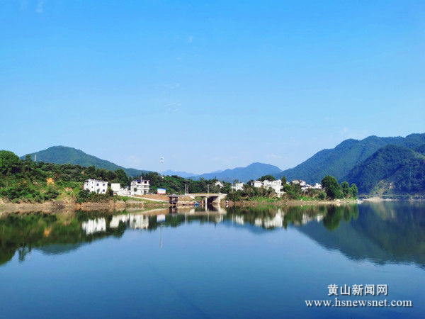 歙县坑口乡：山水“相看”两不厌