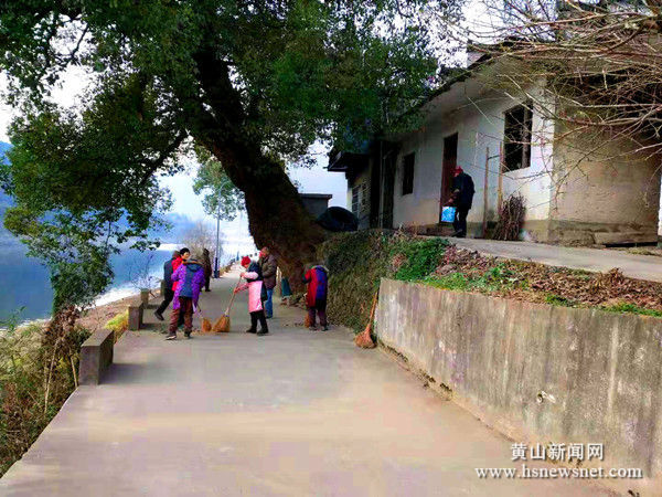 歙县坑口乡再掀爱国卫生运动高潮