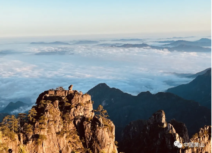 安徽黄山：春节登山游兴浓