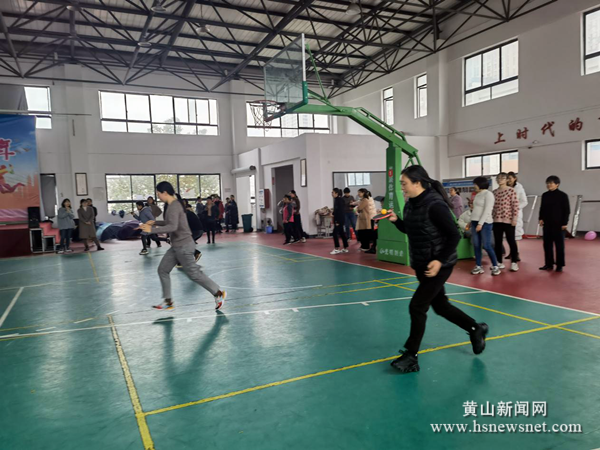 巾帼魅力，风采绽放！屯光镇举办庆“三八”趣味运动会