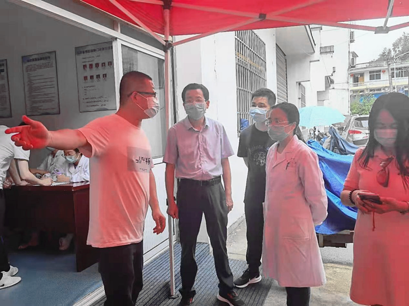 屯溪区屯光镇：开设疫苗接种企业专场 生产防疫两不误