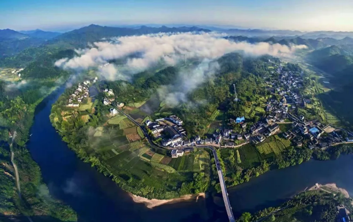环湖骑行绕月潭 朱升故里游山水
