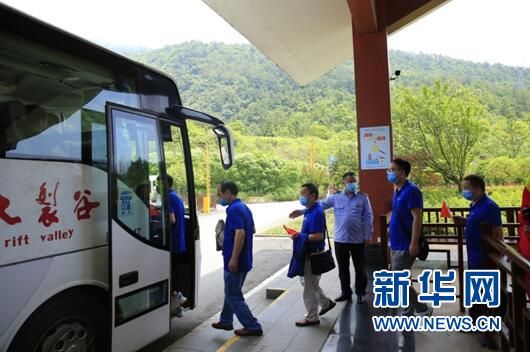 武陵山大裂谷景区文明旅游蔚然成风