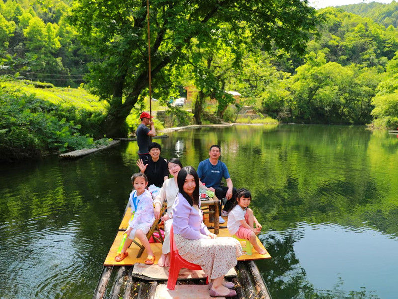 黟县美溪乡：“乡”约美溪 避暑胜地红火乡村旅游