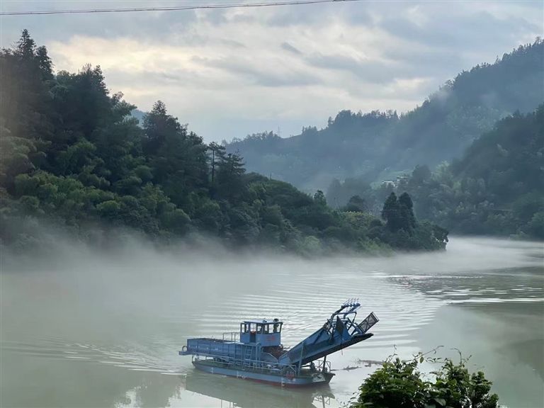 河道清理用上新“装备”
