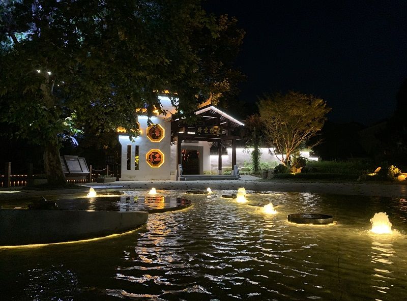 齐云小镇 夜色迷人
