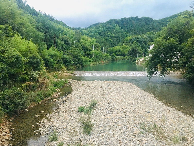 歙县霞坑镇：预防儿童溺水 筑牢安全防线