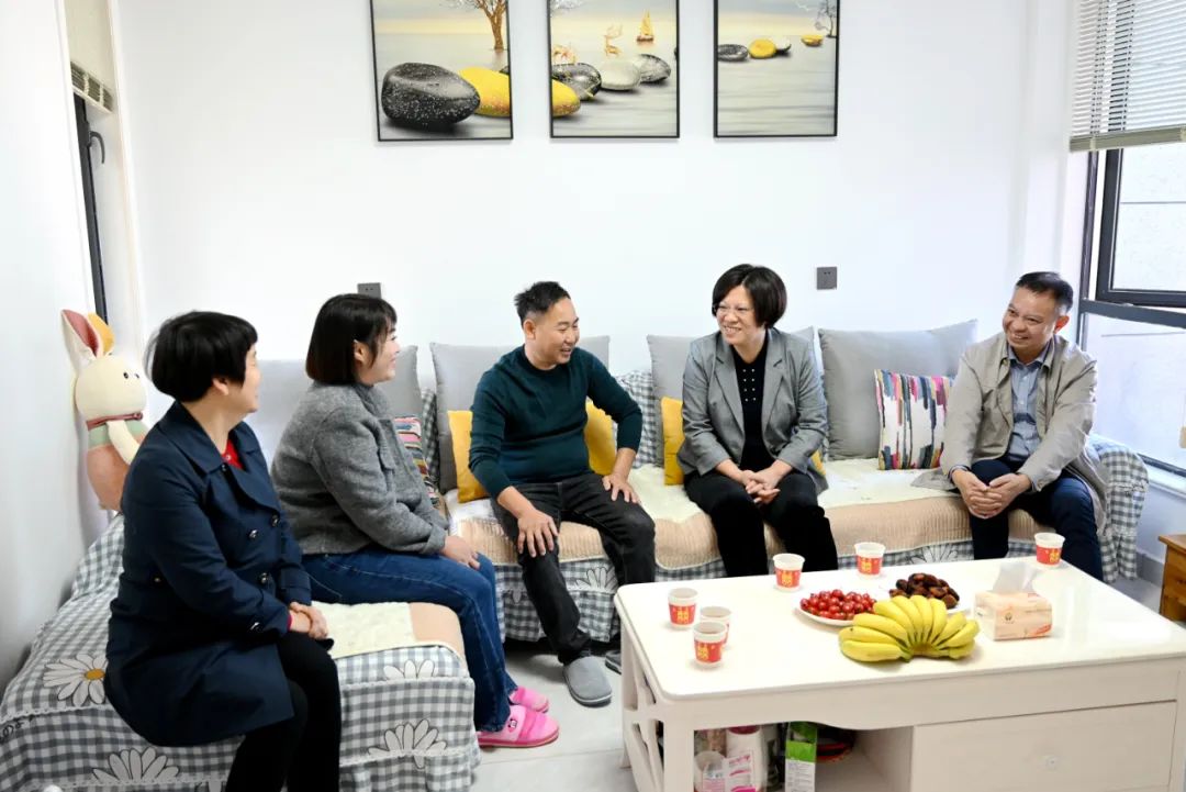祁门县领导慰问造血干细胞捐献者孟世锋