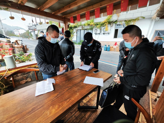 歙县杞梓里镇：开展民宿安全大检查 筑牢旅游安全“防护墙”