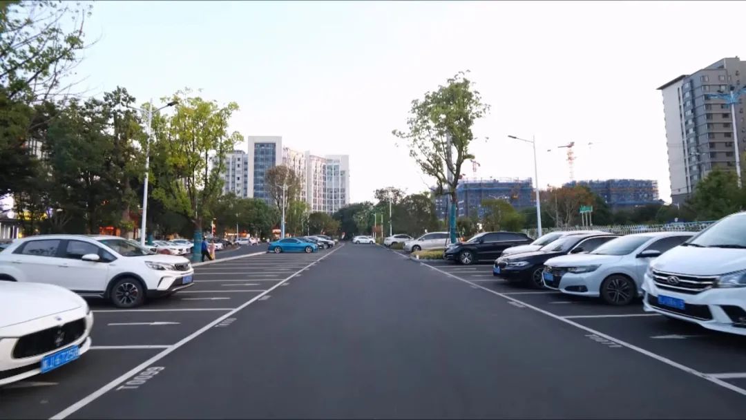 屯溪区：便民停车 让城市更有温度