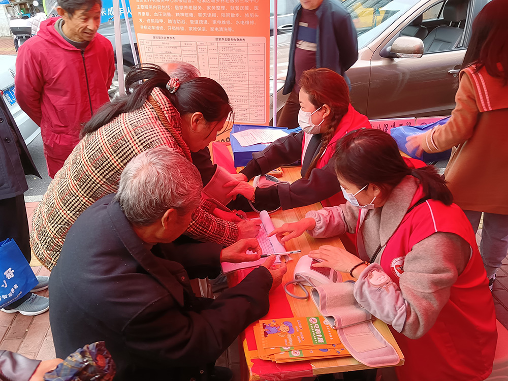 屯溪区荷花池社区：徽香民生 味鲜心暖