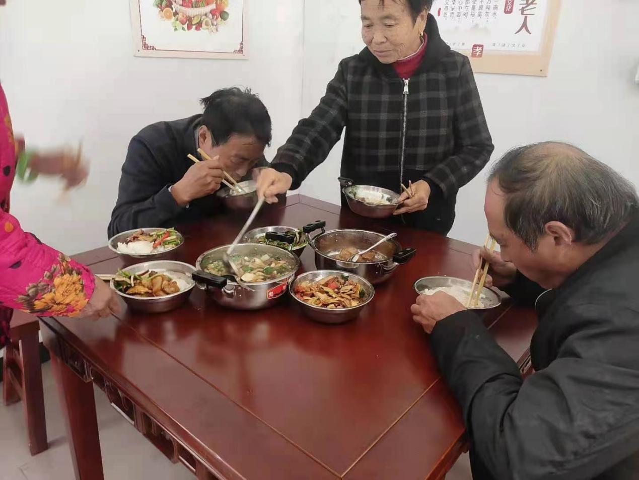 黟县美溪乡：让老年人尽享美好“食”光
