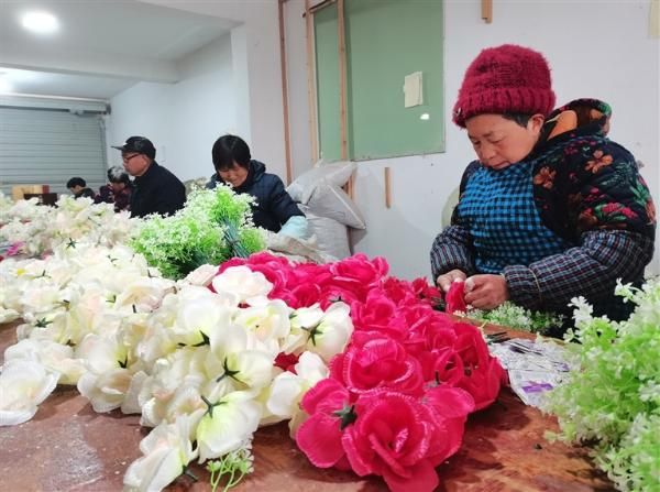 库区移民家门口就业
