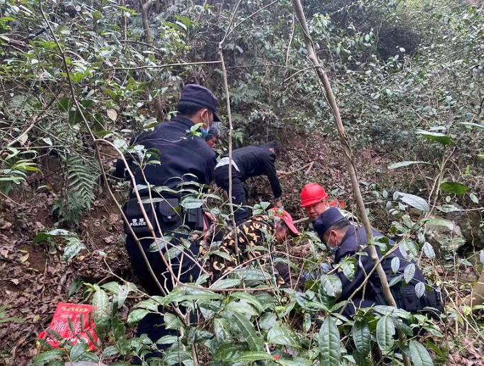 黟县西递镇：文明乡风浸人心 为民服务出新彩