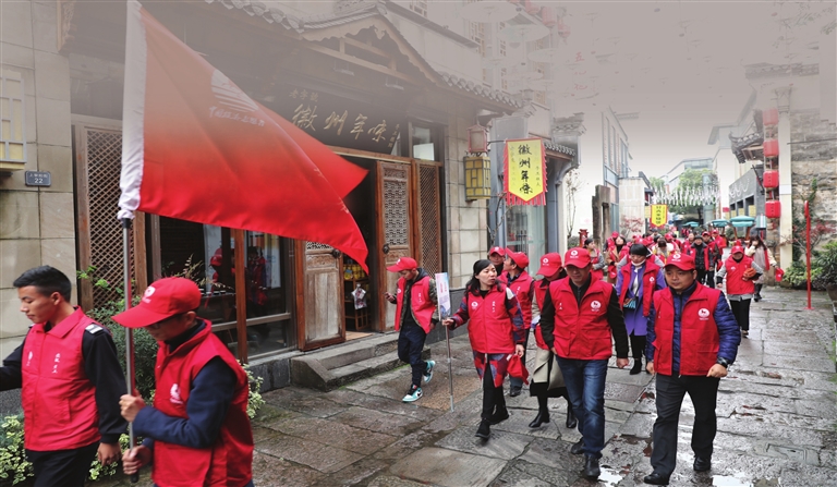 全域全国文明城市创建：  文明花开满城芳