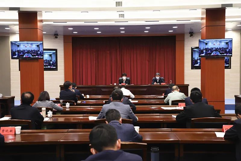 全市疫情防控专题会商会强调：​坚定信心 以快制快处置突发疫情