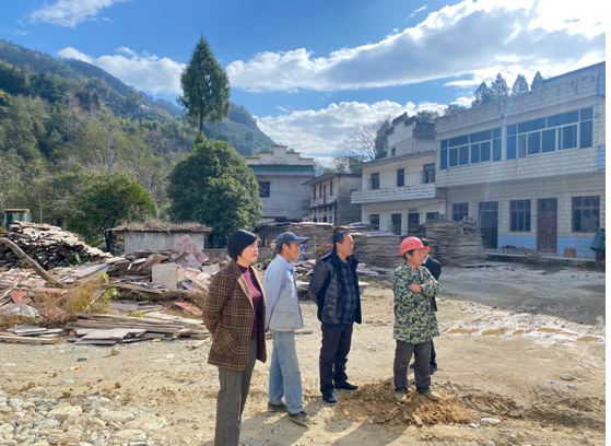 歙县璜田乡：“党建+”让自建房变“暖房”