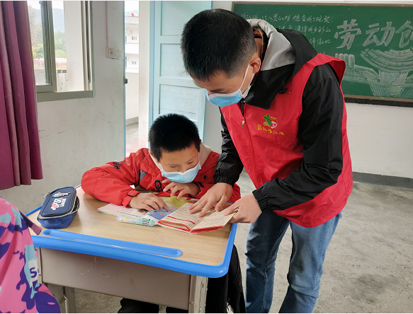黟县美溪乡：开展食品安全检查宣传，助力创建国家食品安全示范城市