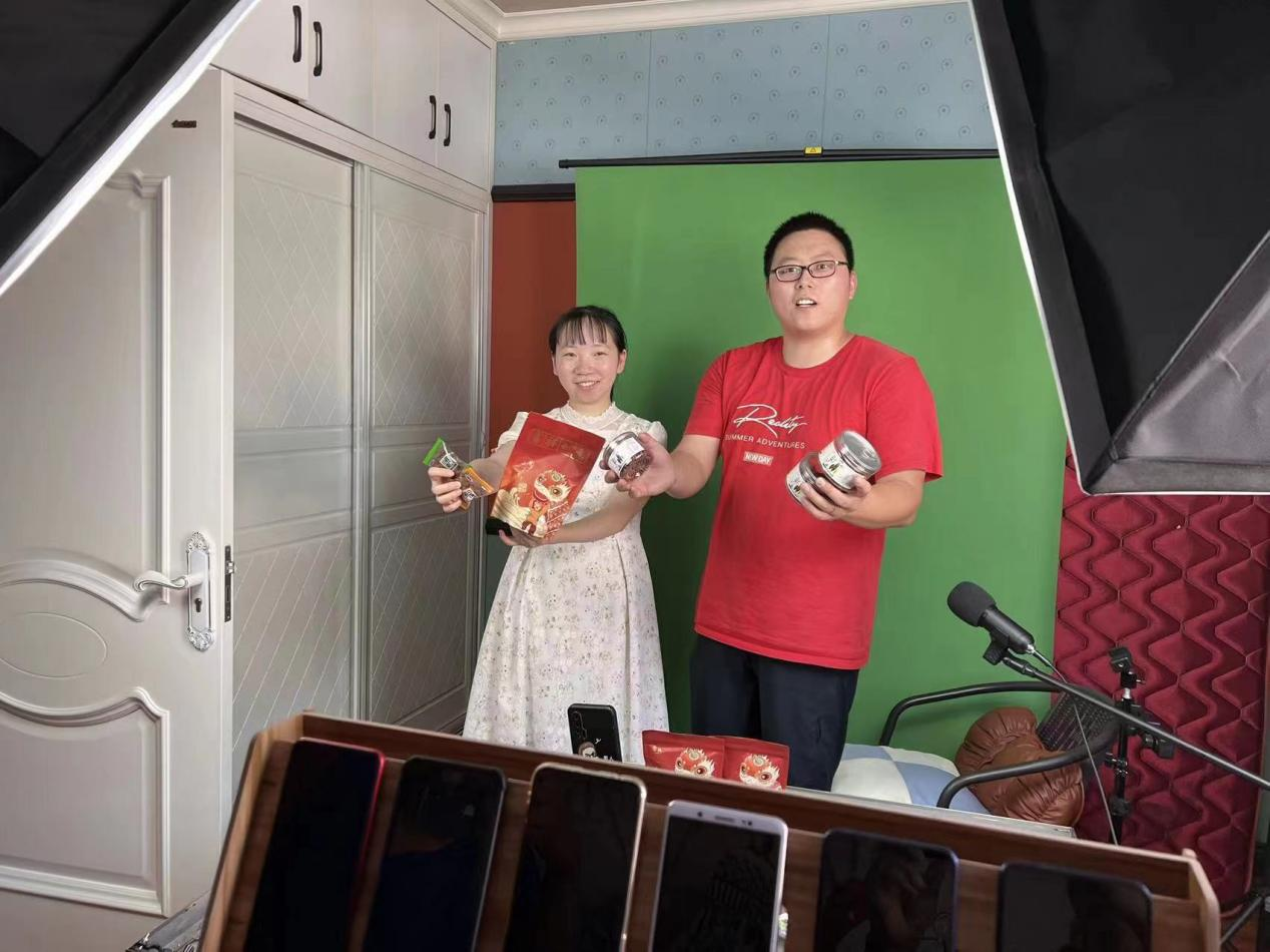 歙县：“90后”新农人逐梦乡村