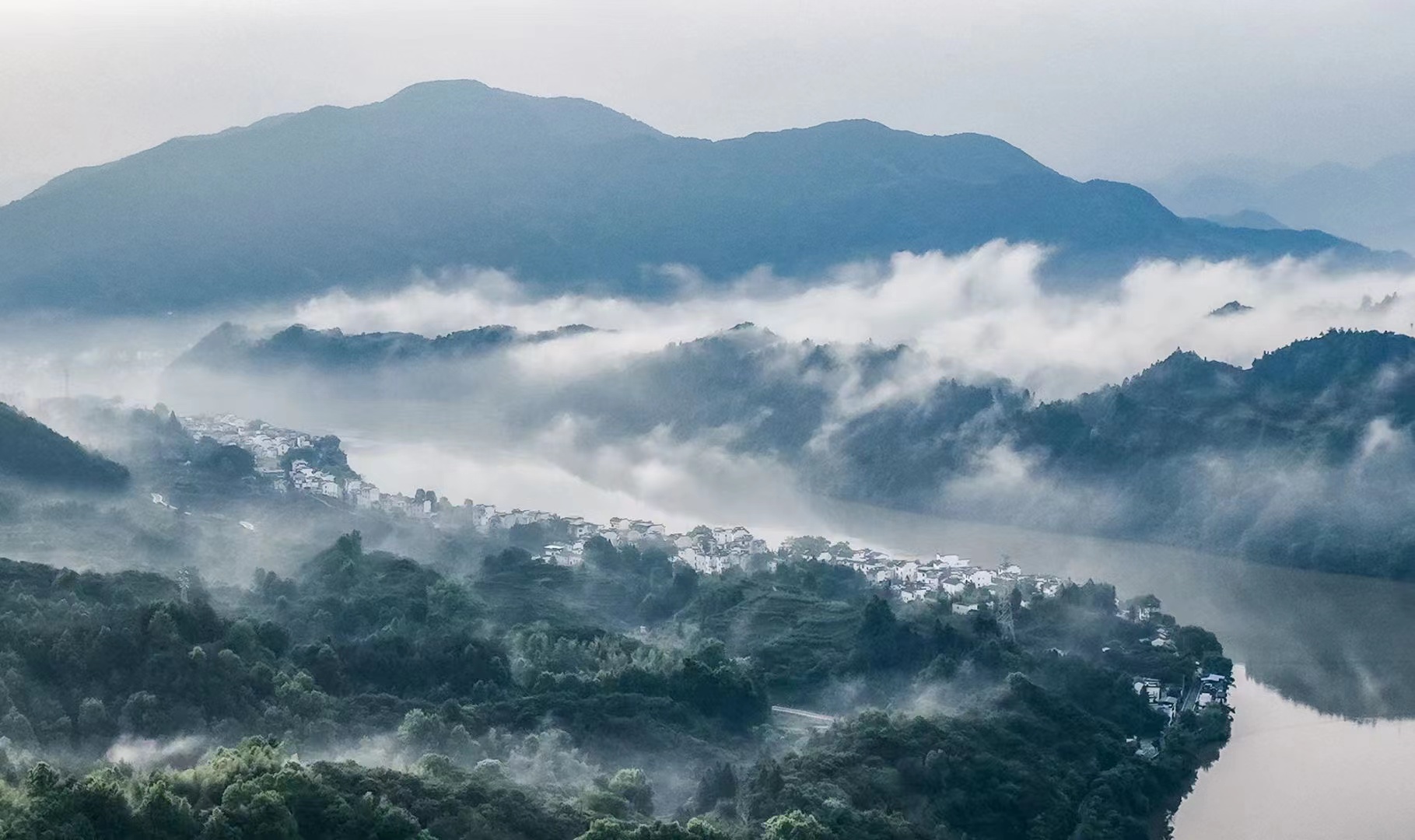 歙县：烟雨蒙蒙迎端午
