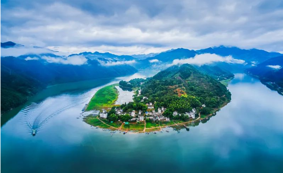 黄山市，排名全国第三