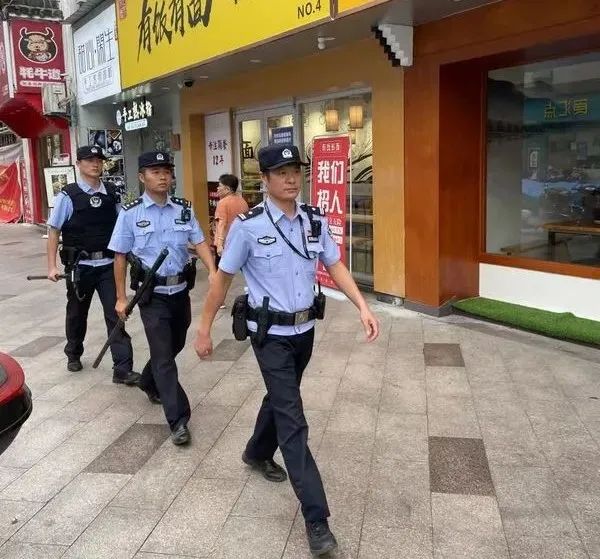 刘国军：从教师到民警的“跨界”