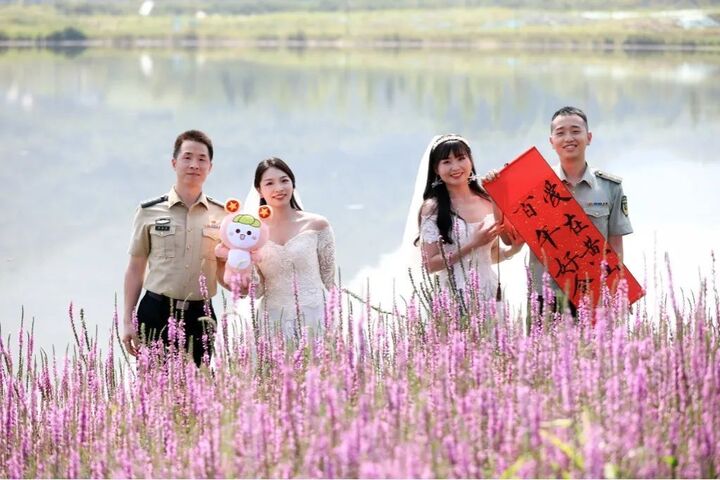 “军装绿”遇上“婚纱白”！黄山脚下这场婚礼好甜